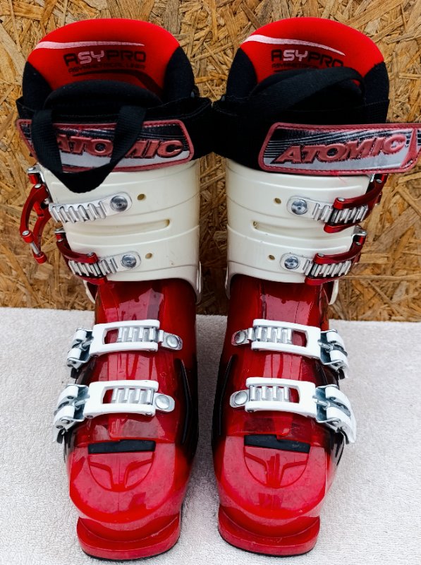 Lyžařská přilba UVEX - velikost 51-55