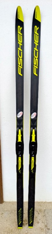 Lyžařská přilba UVEX - velikost 51-55