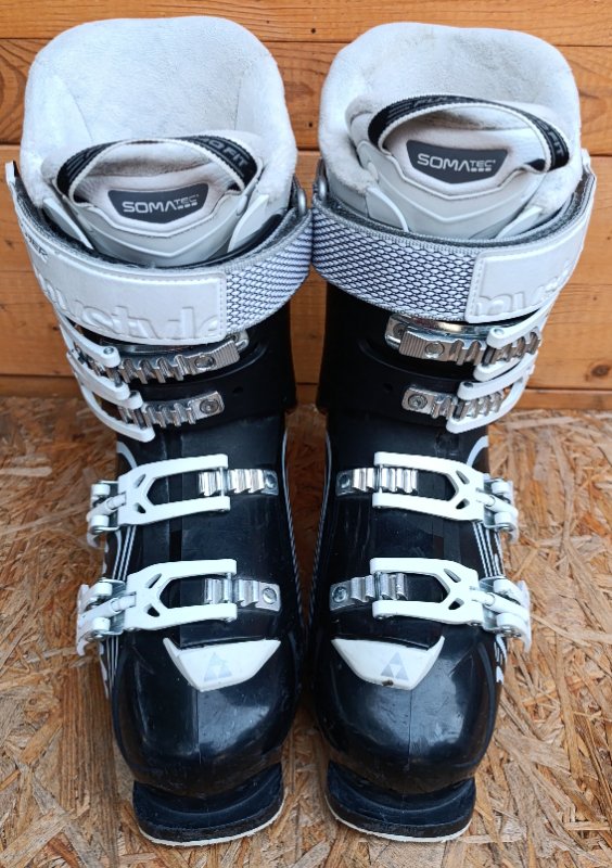 Lyžařská přilba UVEX - velikost 51-55