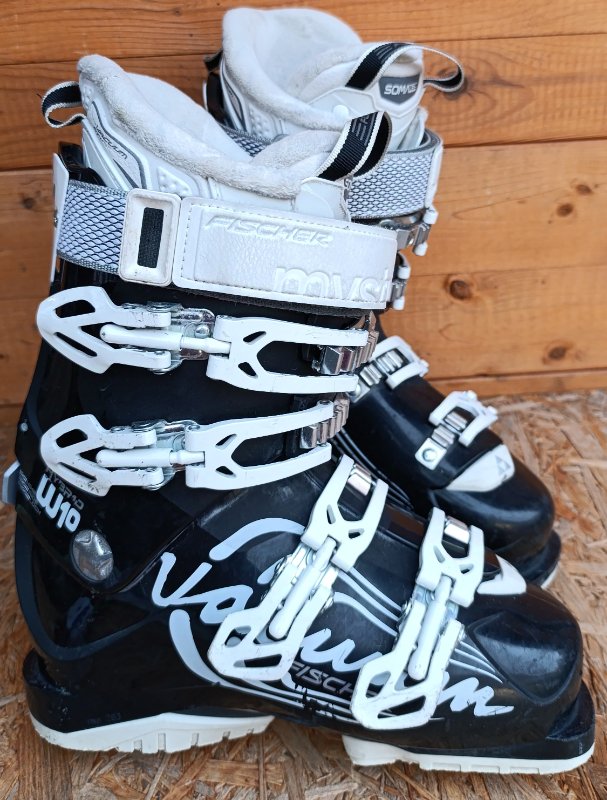 Lyžařská přilba UVEX - velikost 51-55