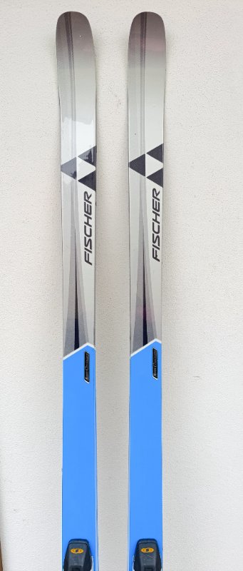 Lyžařská přilba UVEX - velikost 51-55