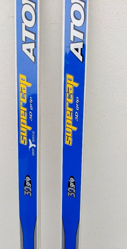 Lyžařská přilba UVEX - velikost 51-55