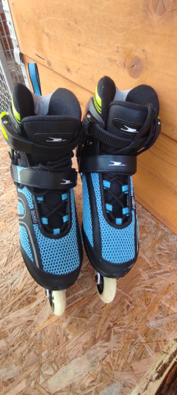 Kolečkové brusle Rollerblade - vel. 42 
