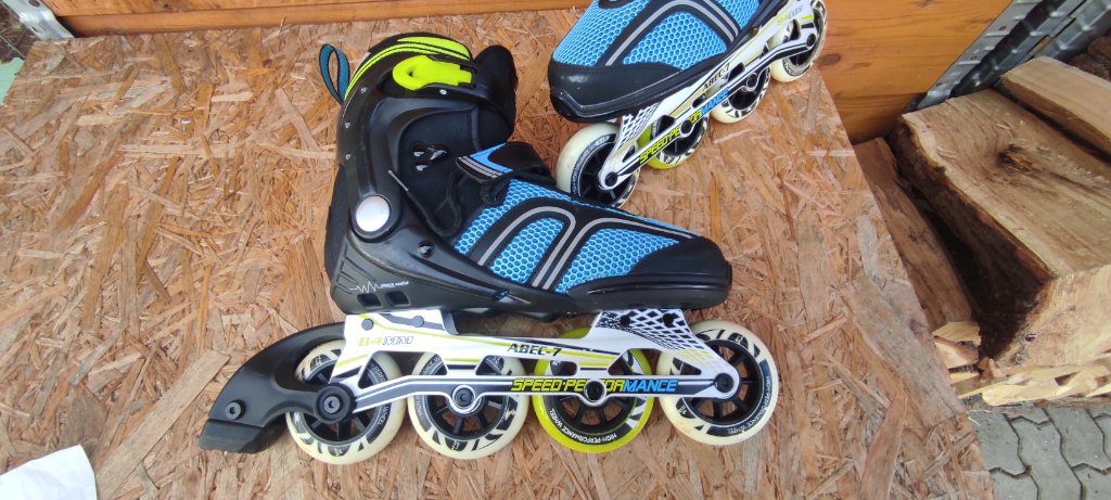 Kolečkové brusle Rollerblade - vel. 42 