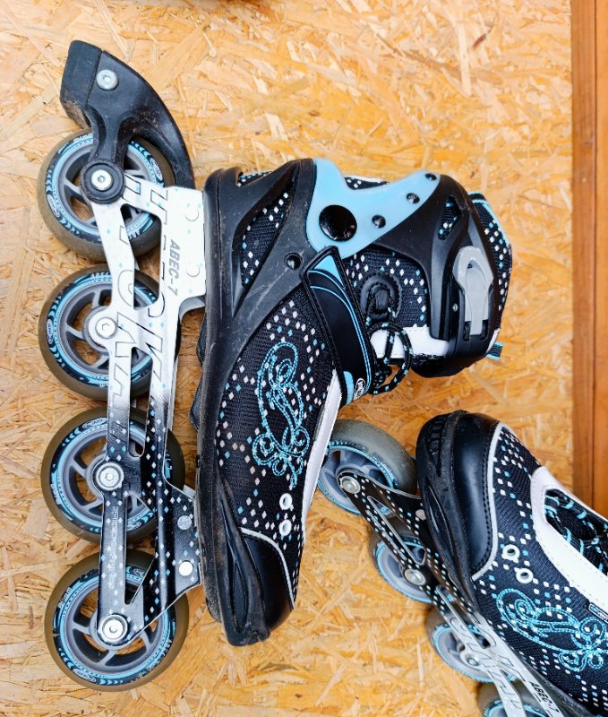 Kolečkové brusle Hy skate