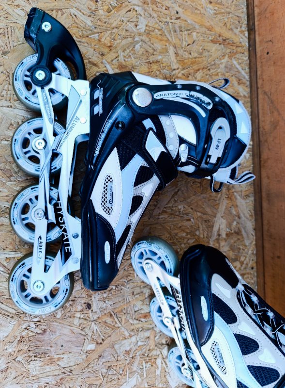 Kolečkové brusle K2