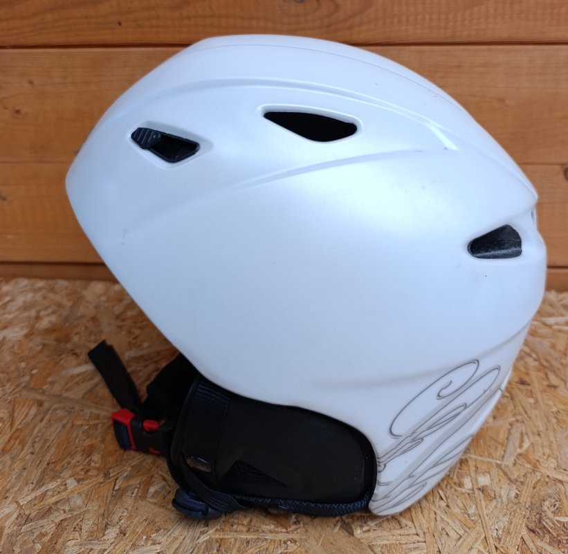 Přilba na lyže Cébé 