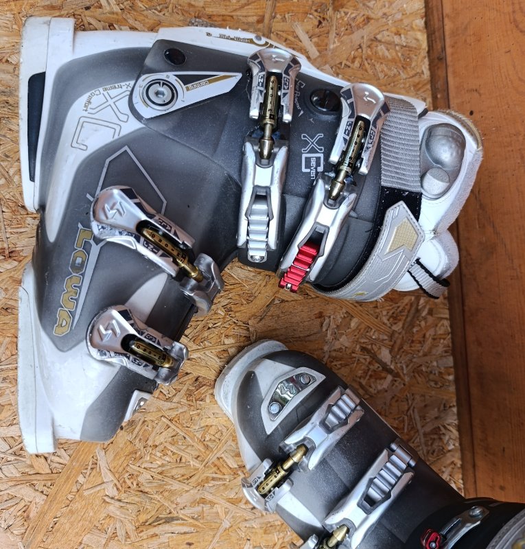 Lyžařské boty Lange  - velikost 39