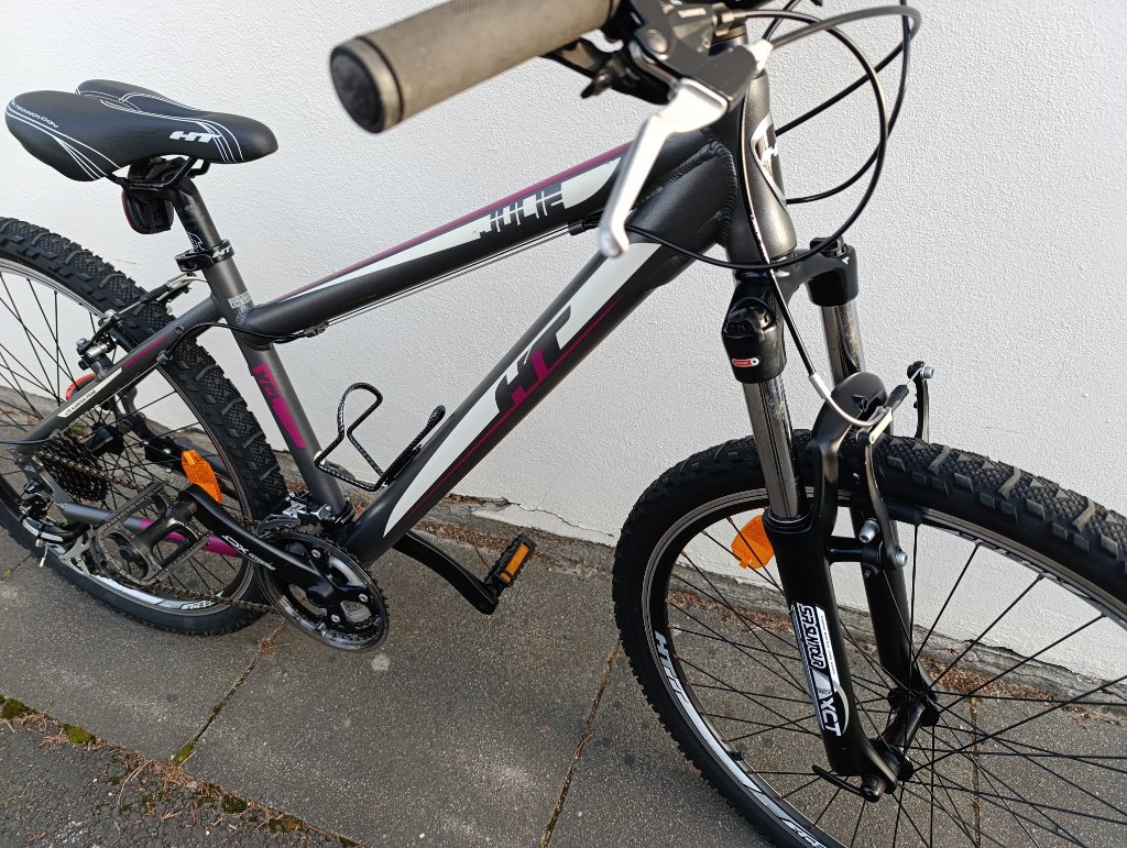 Dámské kolo KTM - ALU rám 20